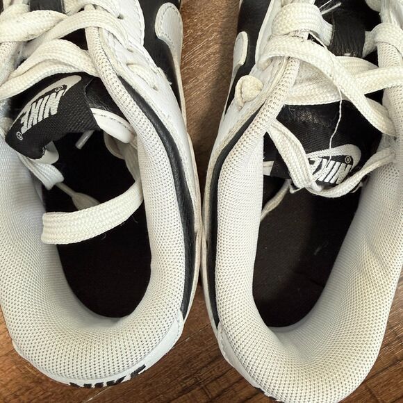 Nike Dunk Low Size Womens 7 Reverse Panda Sneakers Black & White PD9064-011 - Picture 6 of 7